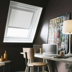 MADECOSTORE Store De Toit Occultant Cadre Blanc Compatible VELUX® - Blanc - L61 X HM08 - Blanc